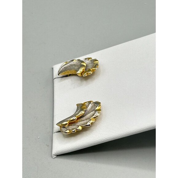 Vintage Two Tone Clip On Earrings Folded Leaf Design Elegant Detailed Clipons - Picture 5 of 7
